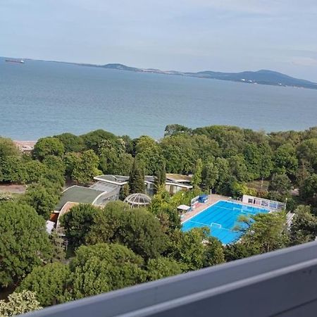 Appartamento Sea View Flora Burgas Esterno foto