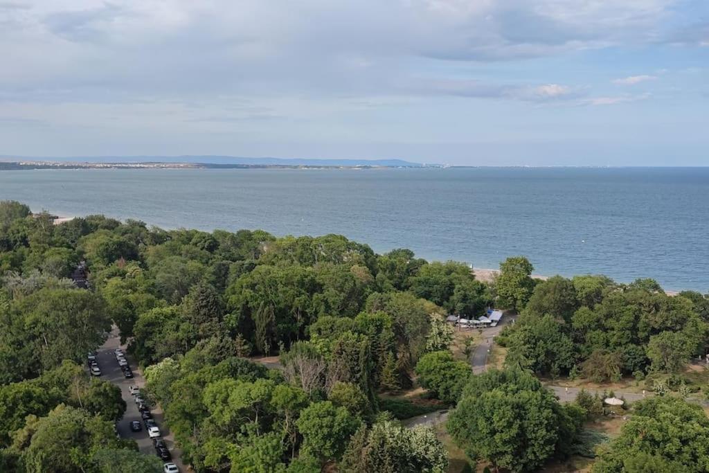 Appartamento Sea View Flora Burgas Esterno foto